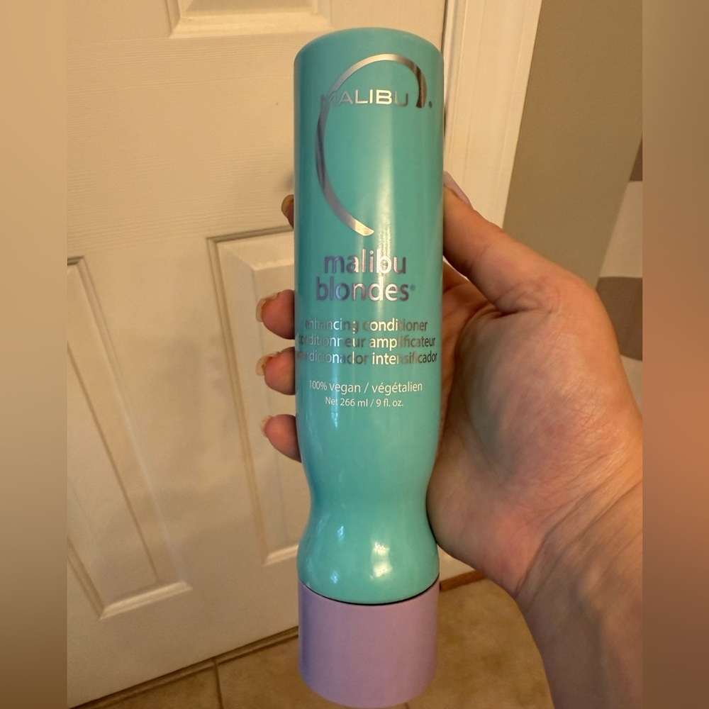 Malibu Blondes Enhancing Conditioner